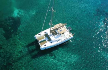 Oia | Μotor boat