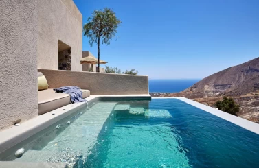 Superior suite sea view with plunge pool